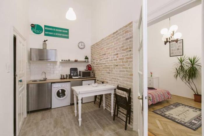 Central apartment Király street