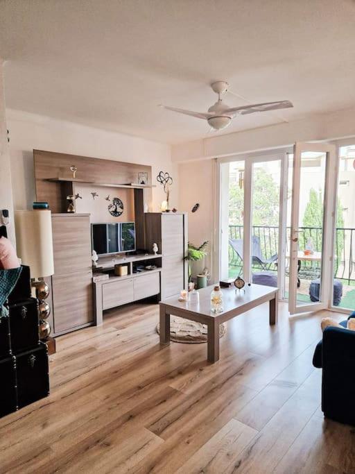 Eden Cassis - Centre Ville 2 chbres - Wifi - Clim