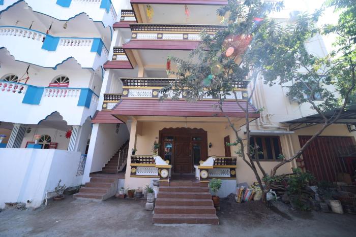 Le Pondy Home Stay