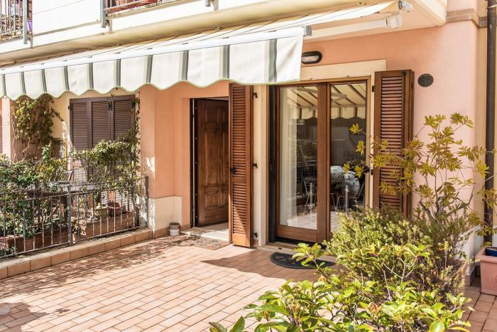 S289 - Sirolo, delizioso bilocale con portico