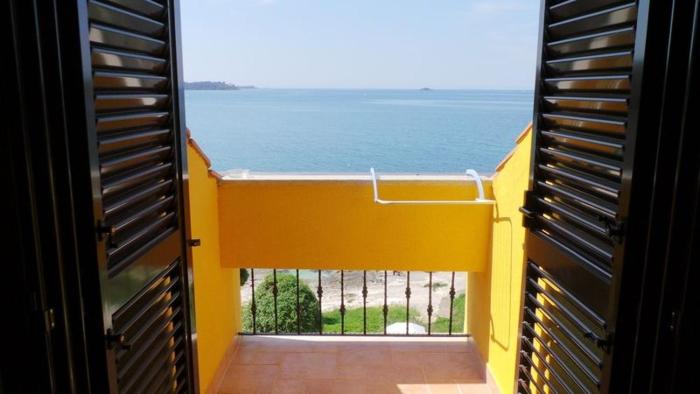 Rooms in Rovinj with sea view, balcony, air conditioning, WiFi 81-1