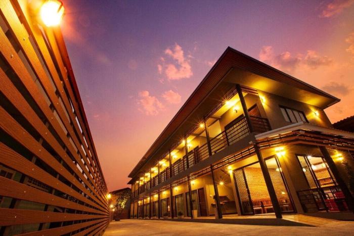 โรงแรมบ้านมะกรูด Baan Ma Grood Hotel