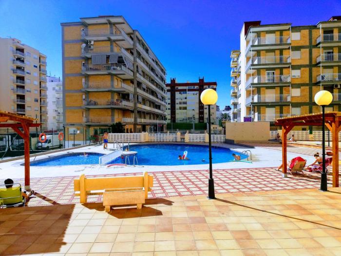 Apartamentos Infante Primera Linea - Solo Familias Serviplaya