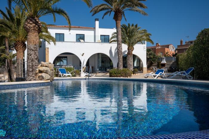 AT033 Bonita villa con piscina privada, completamente equipada