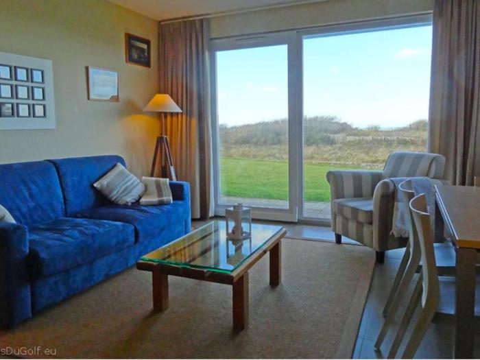 Rez-de-chaussée avec terrasse, parking, animaux acceptés près de la mer - FR-1-675-15