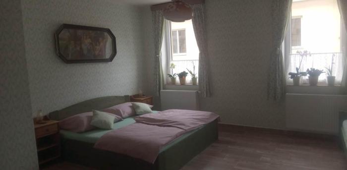 Restaurace a penzion Ubrousku prostři se