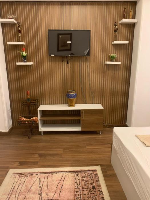 Osiris pyramids view inn