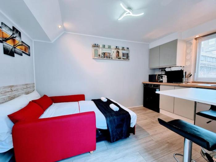 Lovely private flat with Terrace, TOP LOCATION!