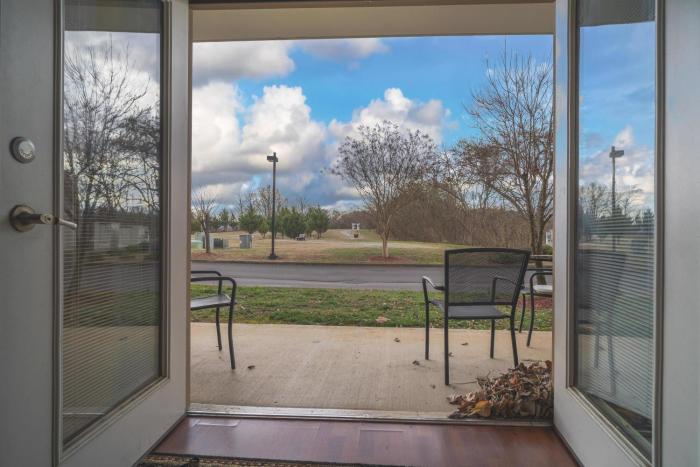 MVC - Unit 2103 - Berlin of the South