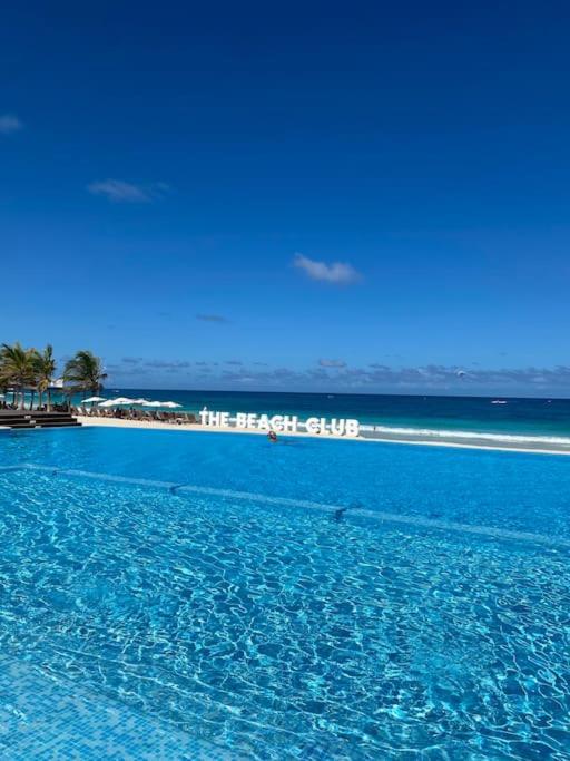 Estancia Nápoles, CANA BAY Hard Rock.