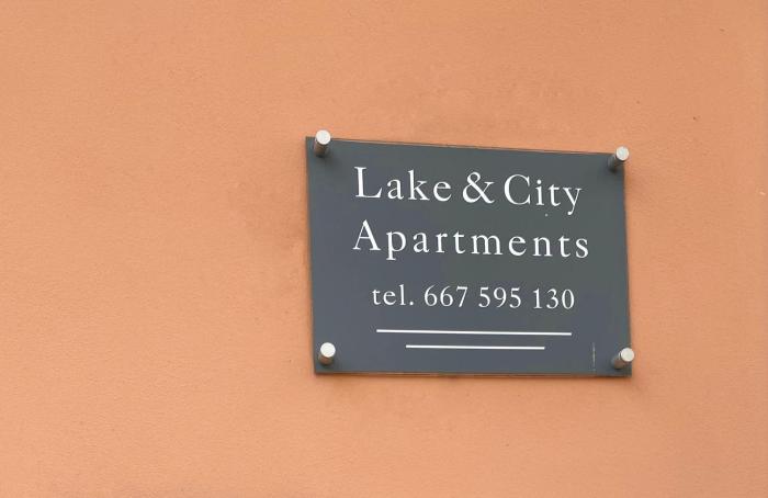 Lake & City Apartments