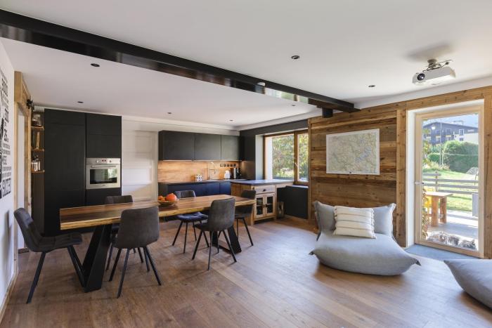 Chalet Benoit - Modern Chalet 8 Pax Free Parking Mountain View - By Cozee Rentals