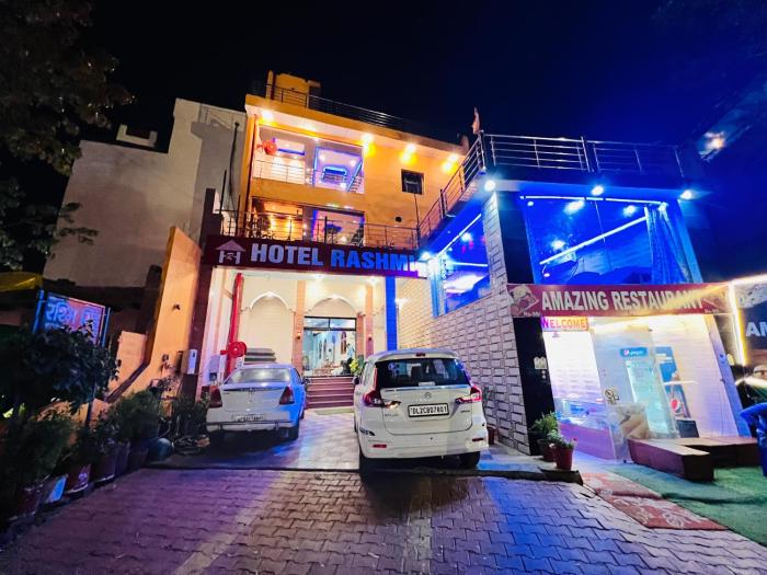 Hotel Rashmi palace
