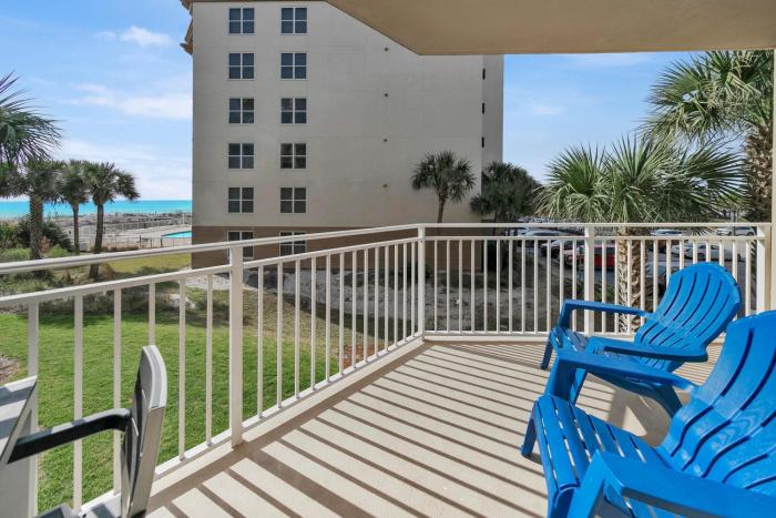 Relax And Discover The Quiet Side Waterscape B205 Gulf Views Beach Service