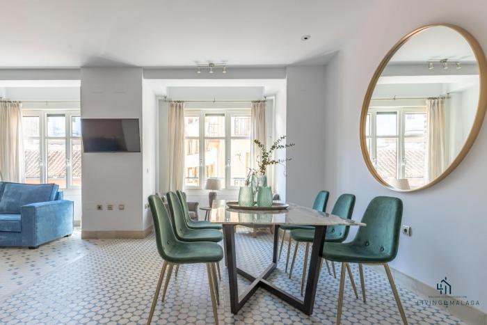 Living4Malaga Majestic Granada Street