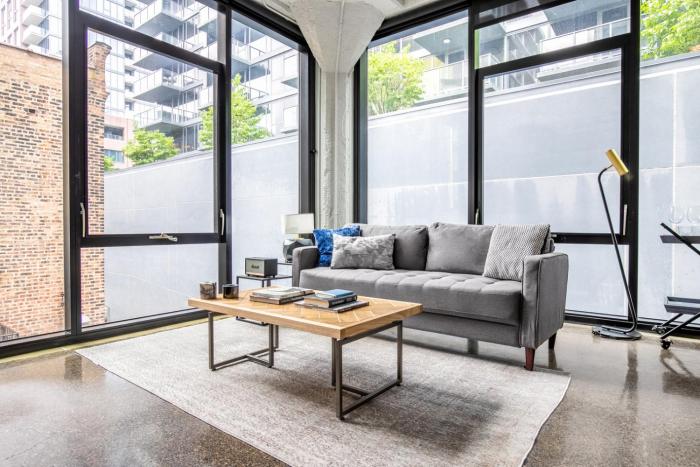 River N 1BR w Gym Rooftop nr L Parks CHI-321