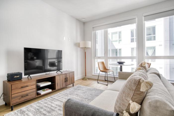 Oakland Studio w Gym Coworking WD nr BART SFO-923