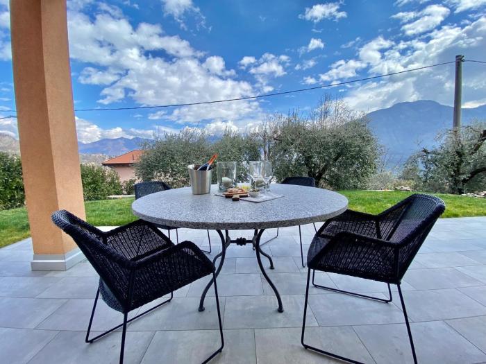 APARTMENT RIVA Lenno