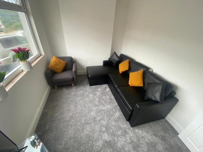 Cosy house on the edge of the Brecon Beacons