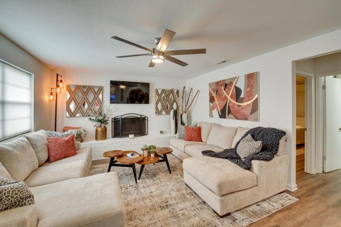 3 Mi to Dtwn Hot Springs Modern Condo!