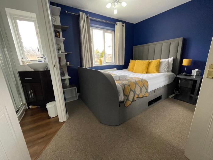 Comfortable 3 bedroom home with parking and garden - East Oxford (Hosted by Star Stays LTD)