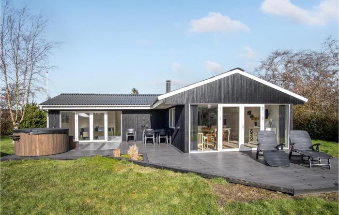 Stunning Home In Hemmet With Kitchen