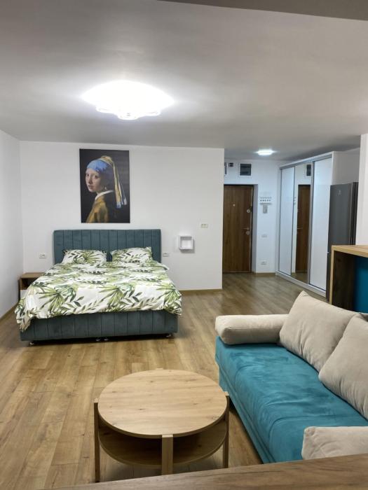 Perla Studio Bucharest Mall