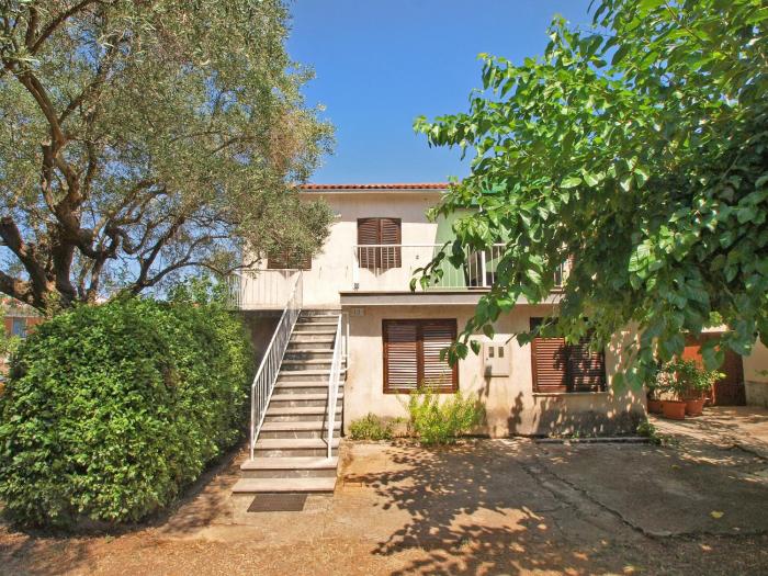 Apartments with parking space Rovinj - 20781