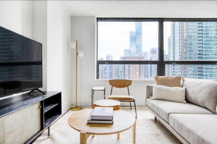 Streeterville Studio w Gym Pool nr Navy Pier CHI-410