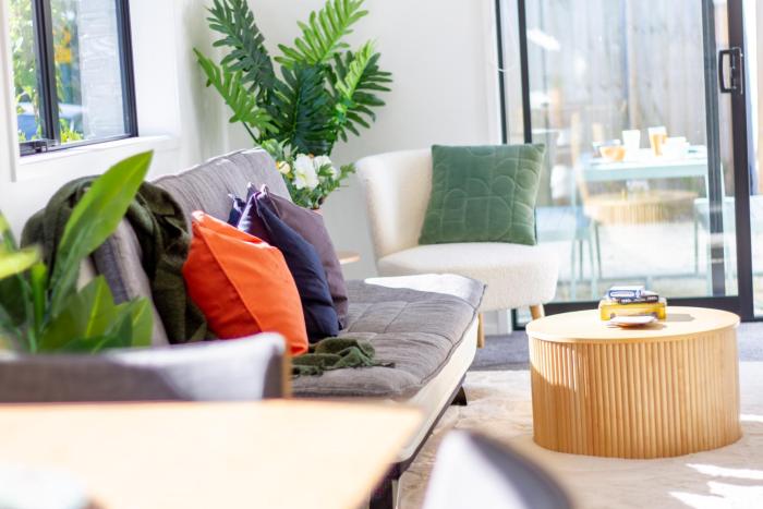 Gateway to Hagley park - 2 bed wcarpark