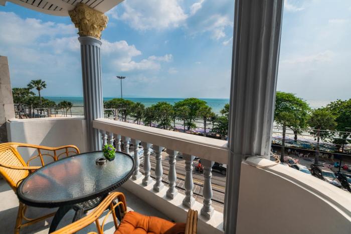 Happy Vikings - Beachfront