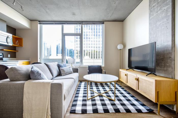 Downtown Bellevue 1BR w Lounge Gyms nr shops SEA-125