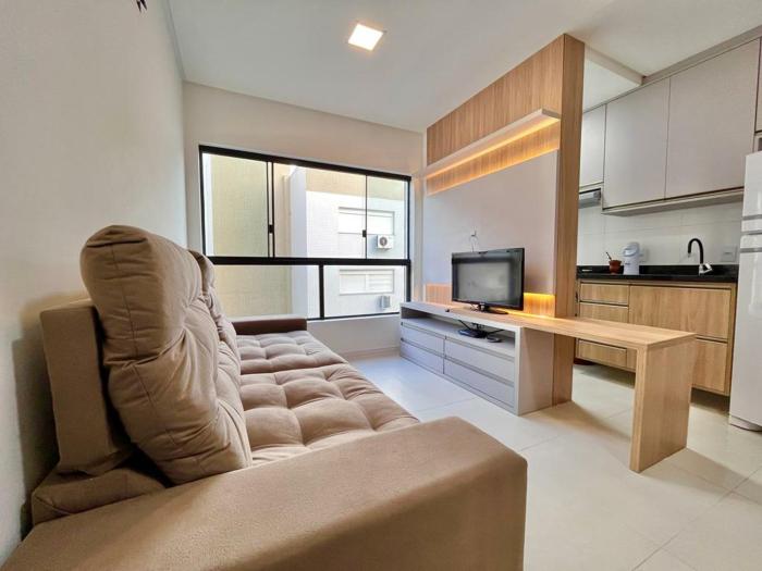 Ap 2 dormitórios com piscina a 4 quadras do mar Le Monde