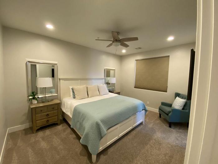 Town Center 2351 Private Hot Tub,Pickleball Equipment, XBOX