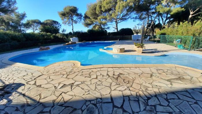 Mediterranee Paradise