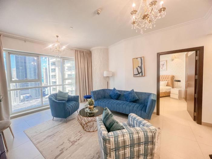 Cosmos Living Luxurious Suite Near Dubai Marina