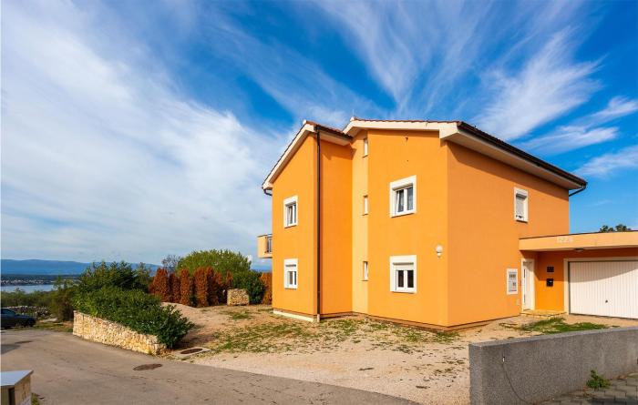 Stunning Apartment In Sveti Vid-miholjice With Outdoor Swimming Pool, Wifi And 2 Bedrooms