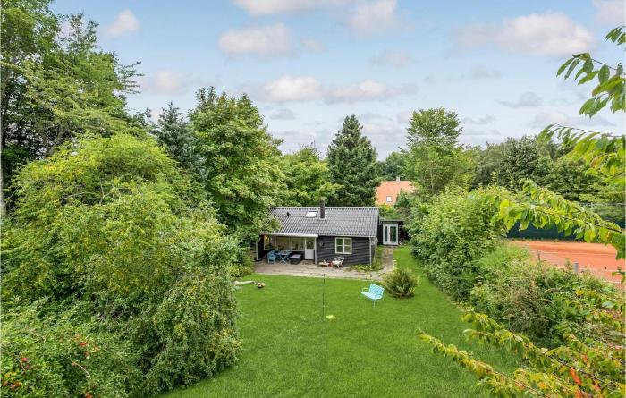 Stunning Home In Hornbæk With Wifi