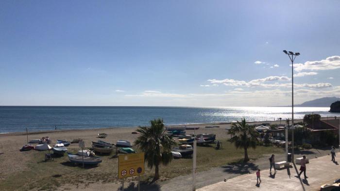 HERMOSO PISO EN EL RINCÓN DE LA VICTORIA