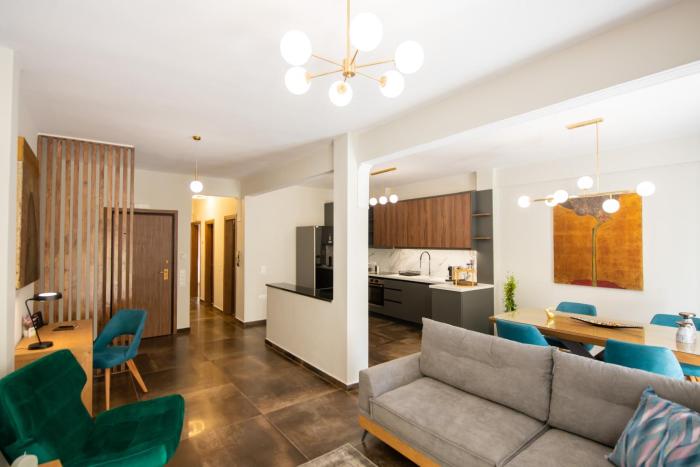 CenterStage1 Boutique Apartment - Hemisphere1 Stylish Studio