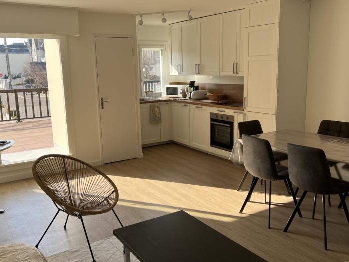 Appartement 3 pièces avec terrasses et vue mer - Parking inclus - FR-1-487-349