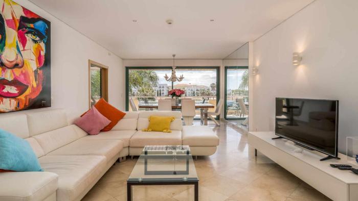 VilamouraSun Aquamar 110 - Pool and Marina View