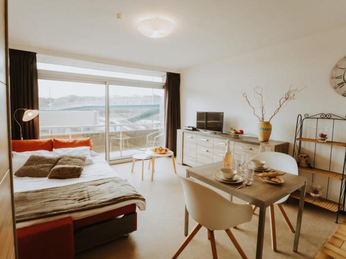 Studio Seastar with balcony by Interhome