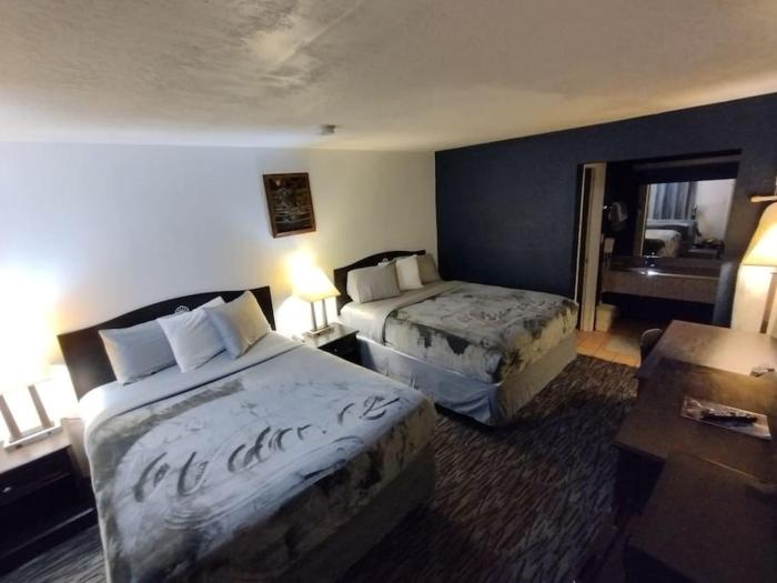 Hotel 2 Queen Beds Hotel Room 126 Wi-Fi Booking