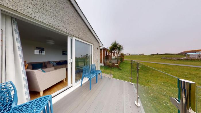 F60 Atlantic View, Riviere Towans