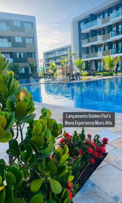 Mana & Makia Slin Muro Alto