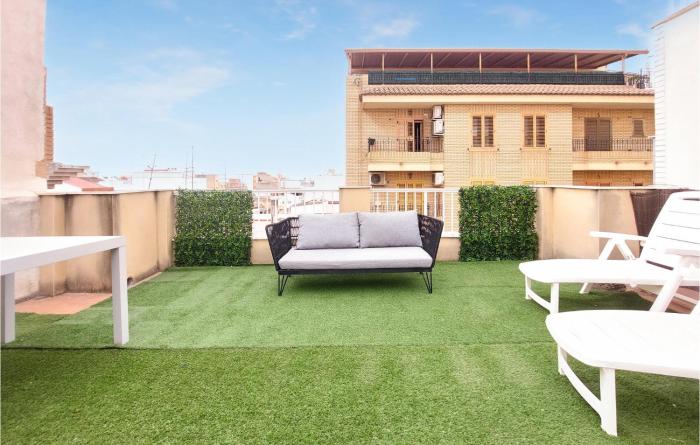 Stunning Apartment In Puerto De Sagunto