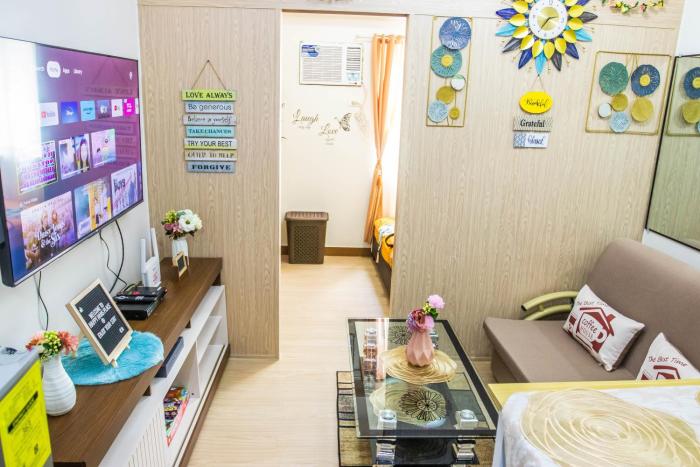 Happy Hans Place in Trees Residences