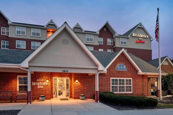 Residence Inn by Marriott Chicago SchaumburgWoodfield Mall