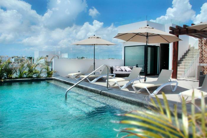 SOUL downtown 5 minutes away from the beach